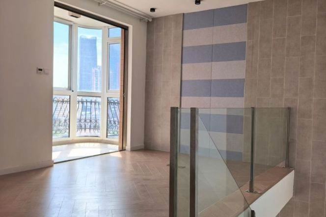 Spacious 2BR Apartment near Shanghai Jiao Tong University with Terrace (L10/L11)