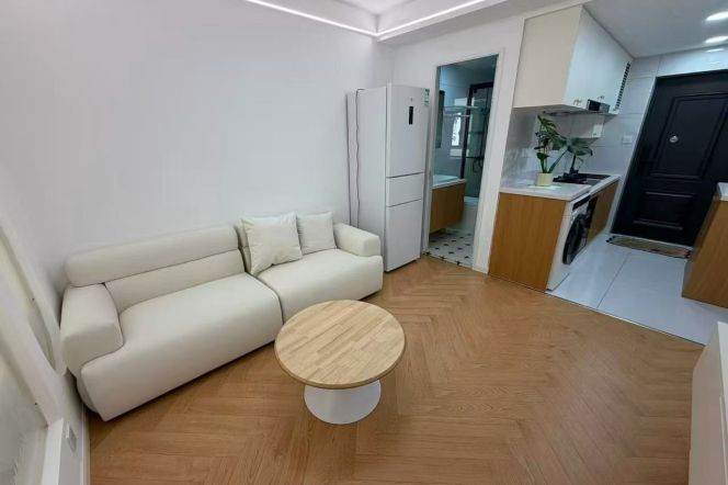 1BR Apartment in Tianshan (L2/L15)