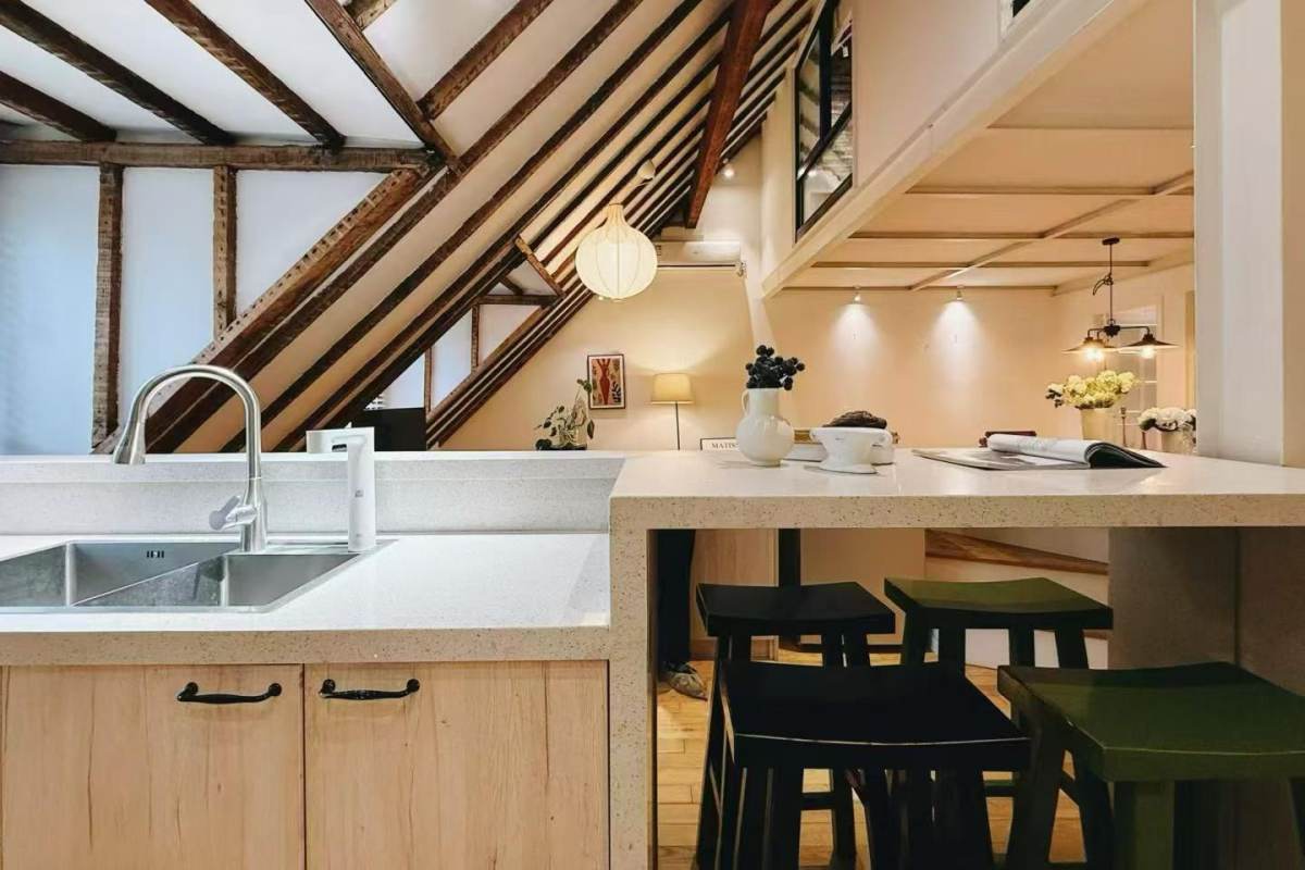 Housing image — Dining Area