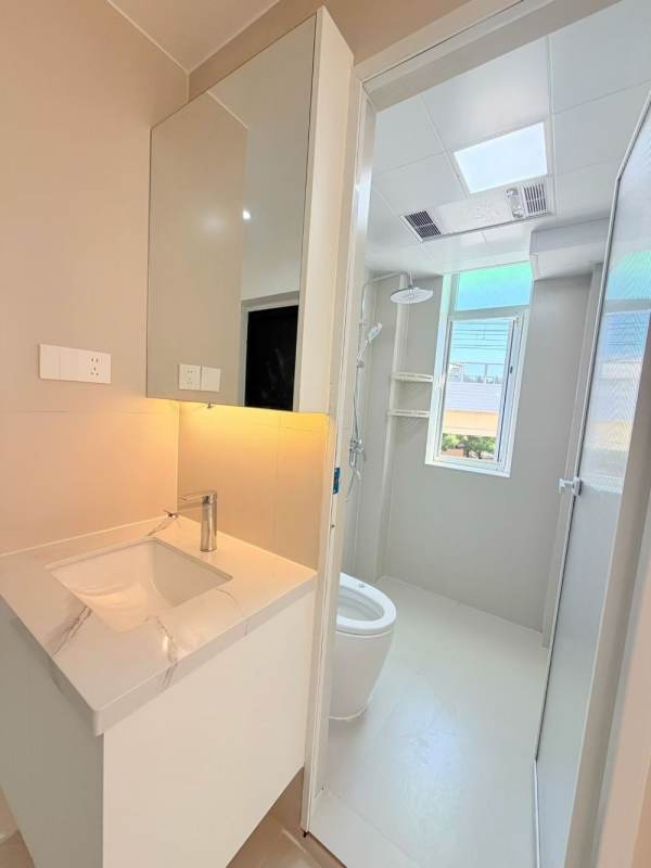 Housing image — Bathroom
