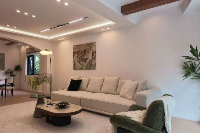 Spacious 5BR Villa with Green View