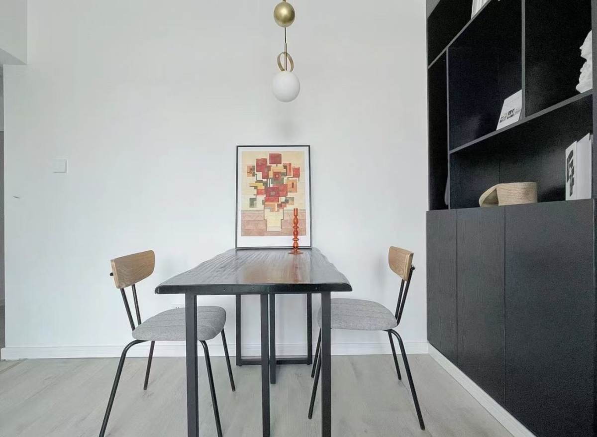 Housing image — Dining Area