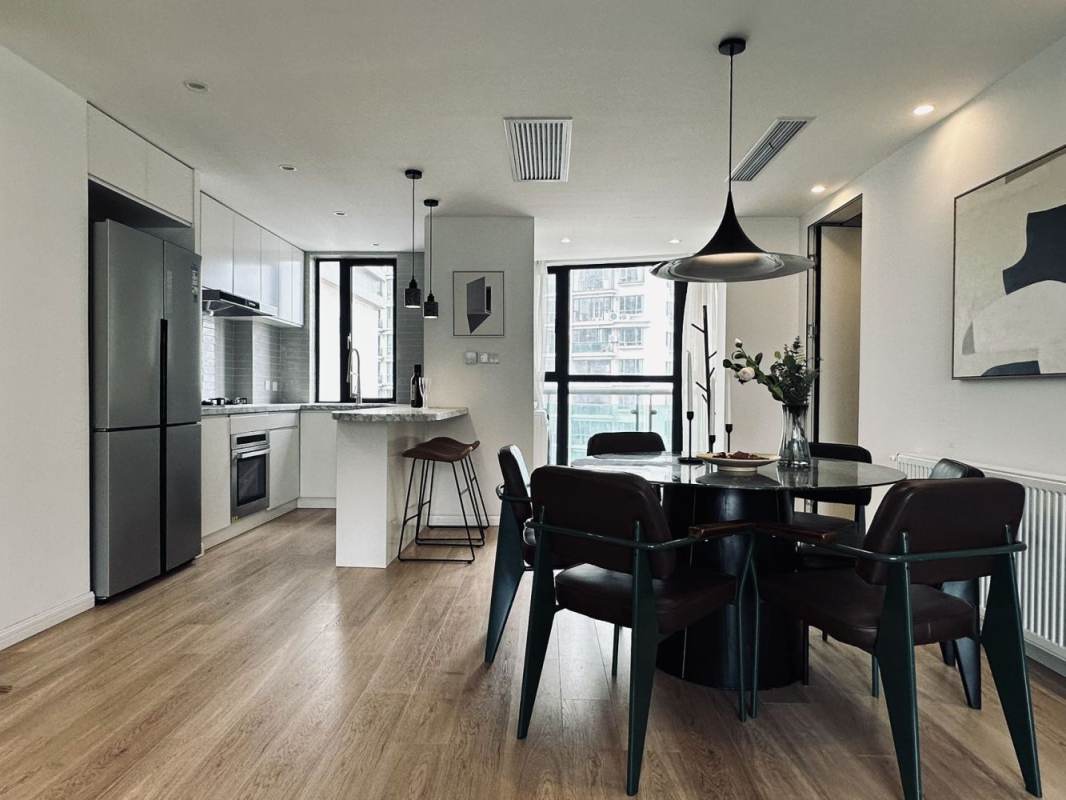 Housing image — Living Room