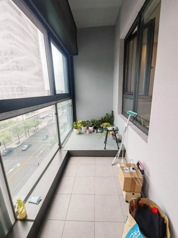 Housing image — Balcony