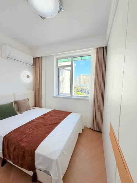 Housing image — Bedroom
