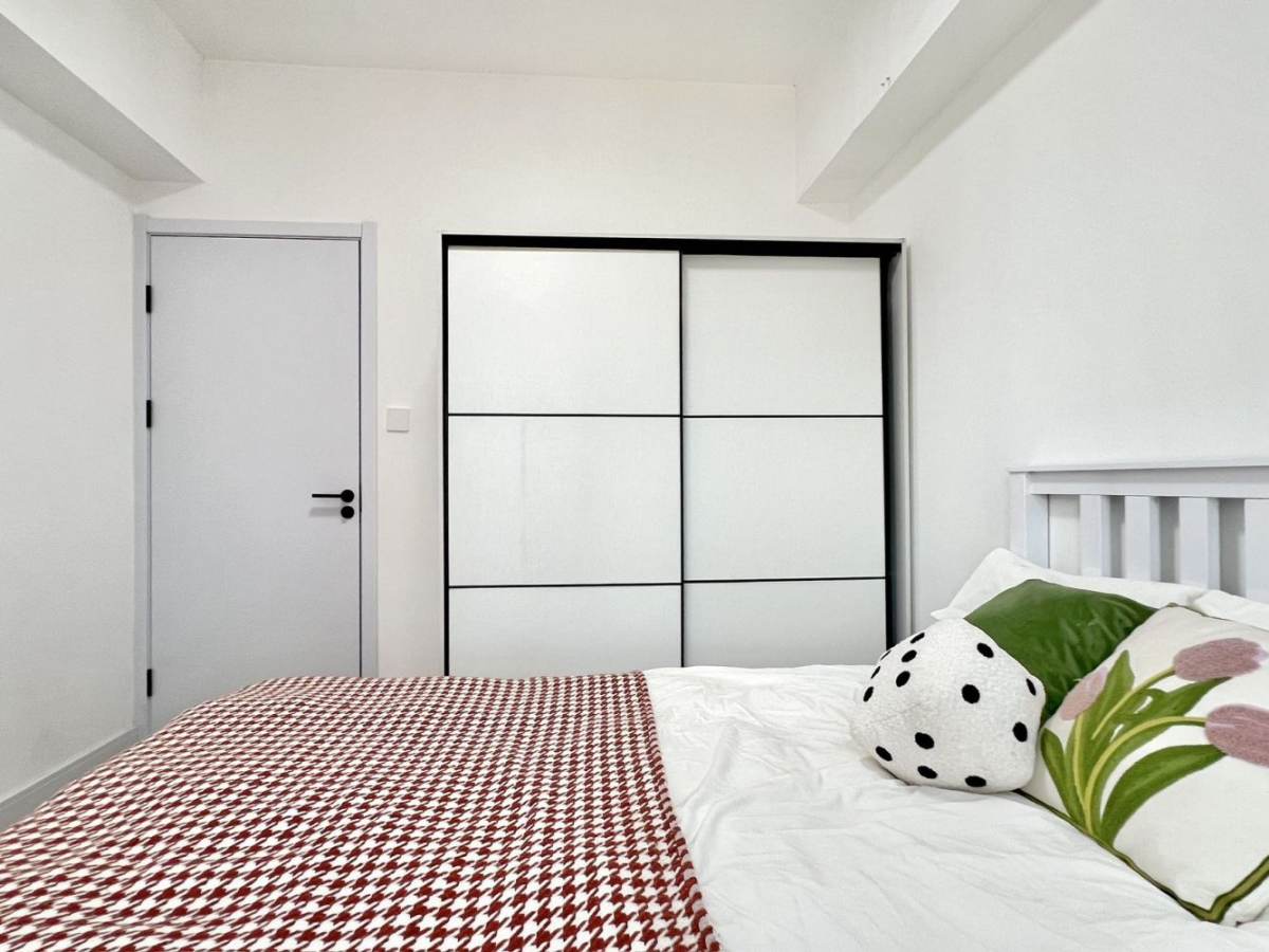 Housing image — Bedroom