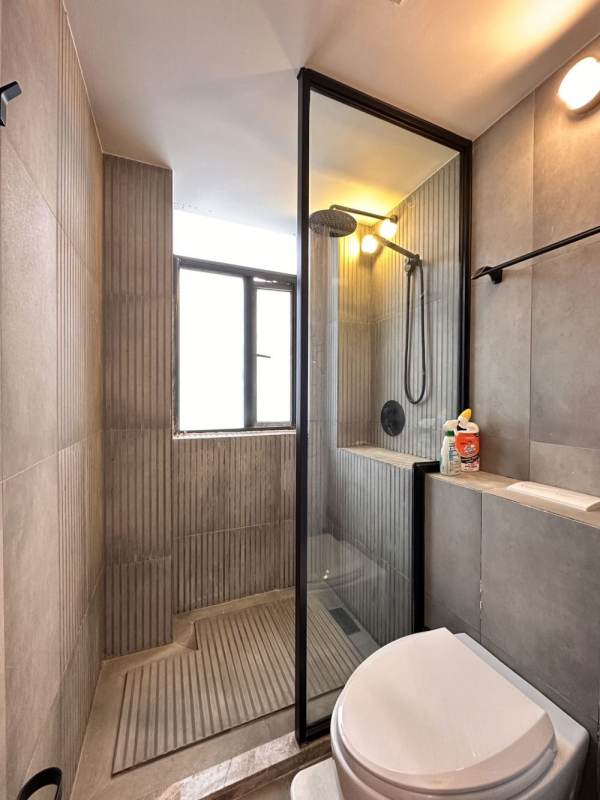 Housing image — Bathroom
