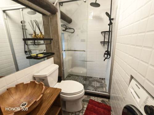 Housing image — Bathroom