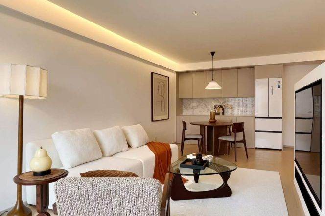 High-Floor 2BR Apartment at Brilliant City with Floor-to-Ceiling Windows (L3/L4)