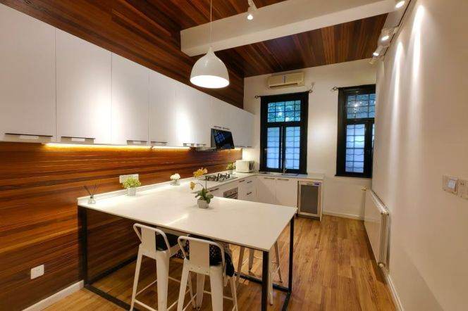 Spacious 2BR Apartment in Old Xuhui with Private Garden (L1/L7)