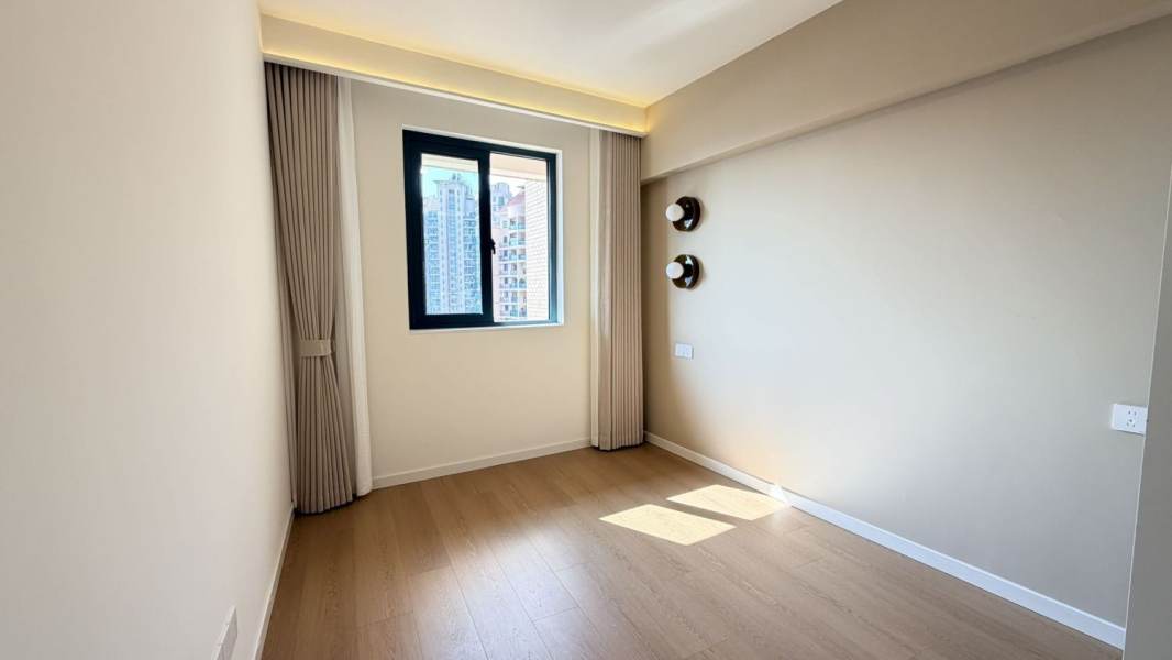 Housing image — Bedroom