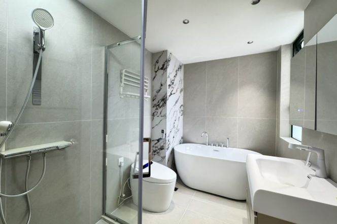 High-Floor 3BR Apartment near Lantian Road Metro