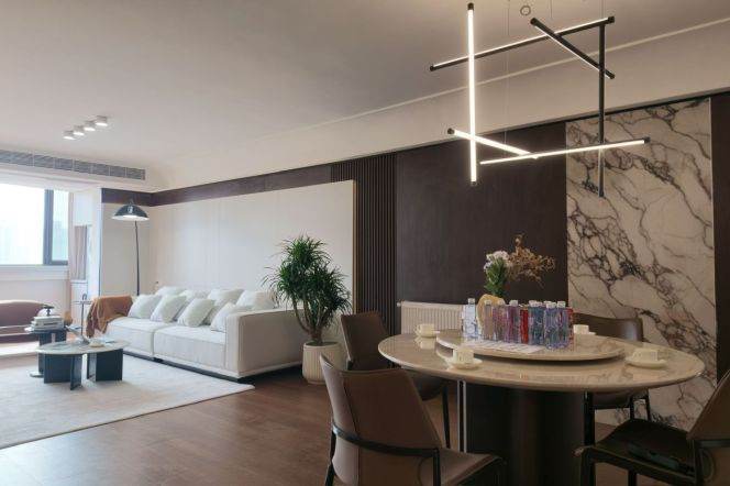 High-Floor Spacious 3BR Apartment near Jiaotong University Metro