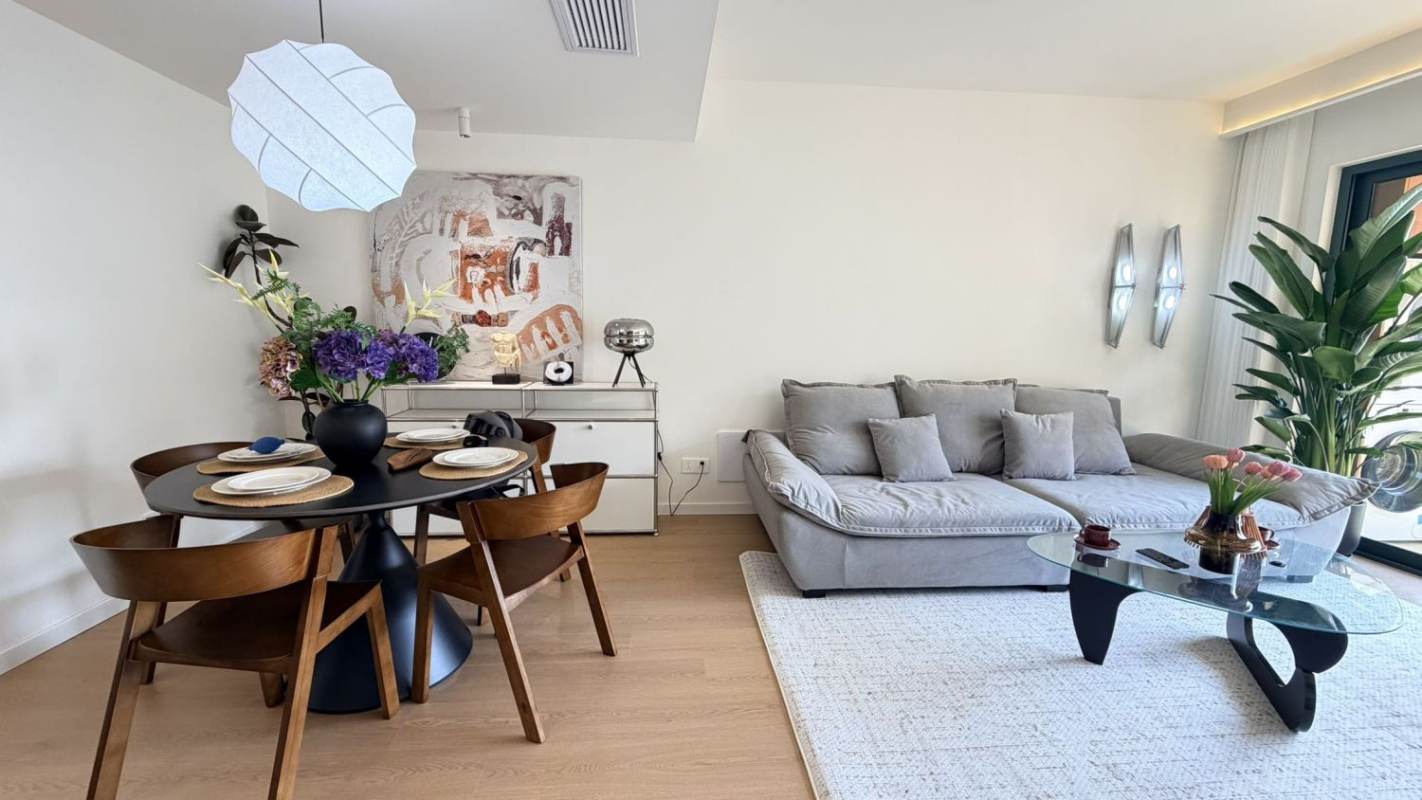 Housing image — Living Room
