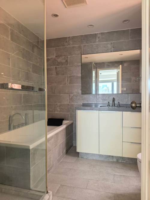 Housing image — Bathroom