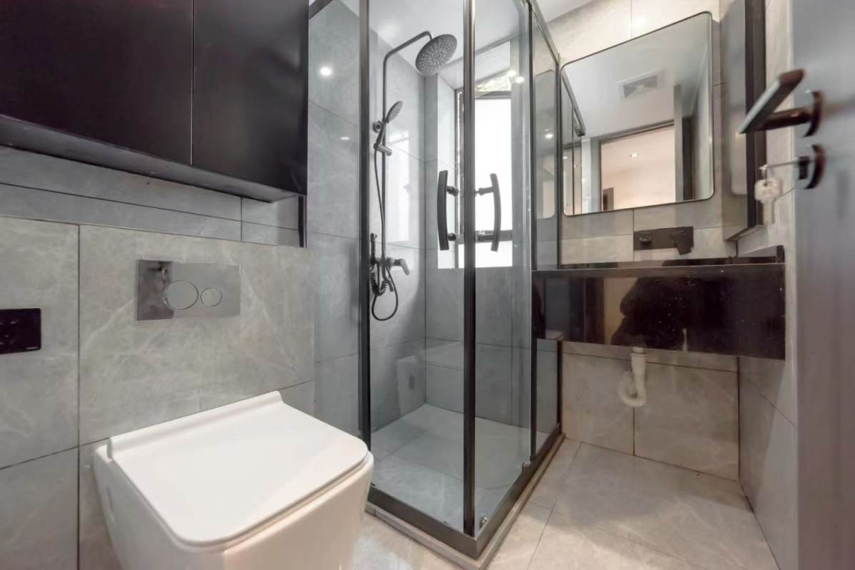 Housing image — Bathroom