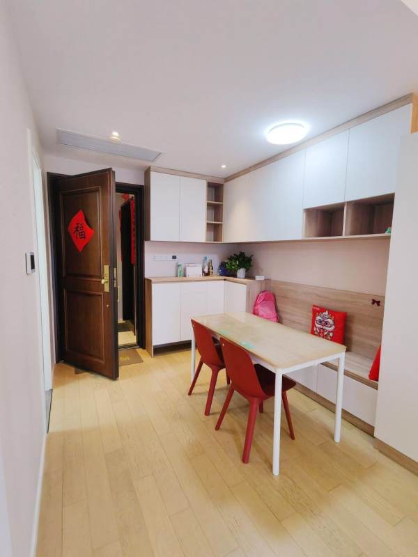Housing image — Dining Area