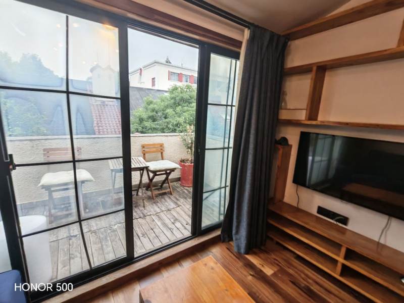 Housing image — Balcony