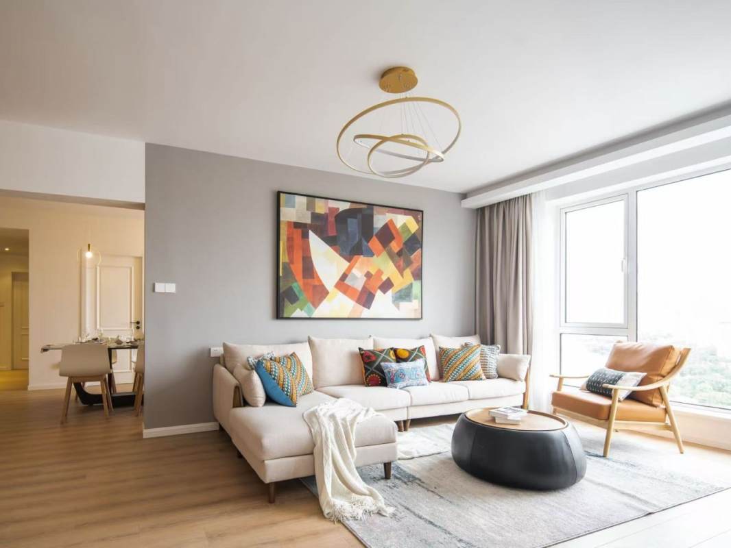 Housing image — Living Room
