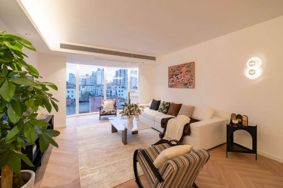 Housing image — Living Room