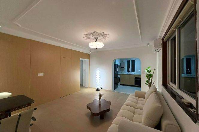 2BR Apartment in Jing'an