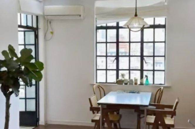 1BR Apartment near People's Square with River View (L10/L12)