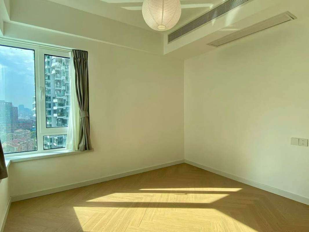 Housing image — Bedroom
