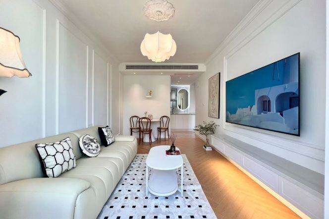 1BR Apartment in Xujiahui (L3/L4/L10)