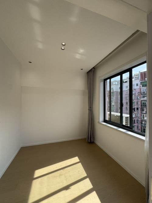 Housing image — Bedroom