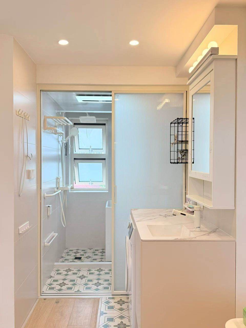 Housing image — Bathroom