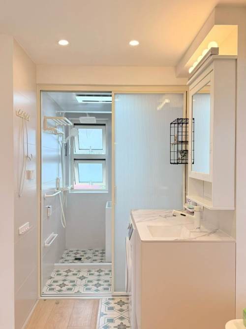 Housing image — Bathroom