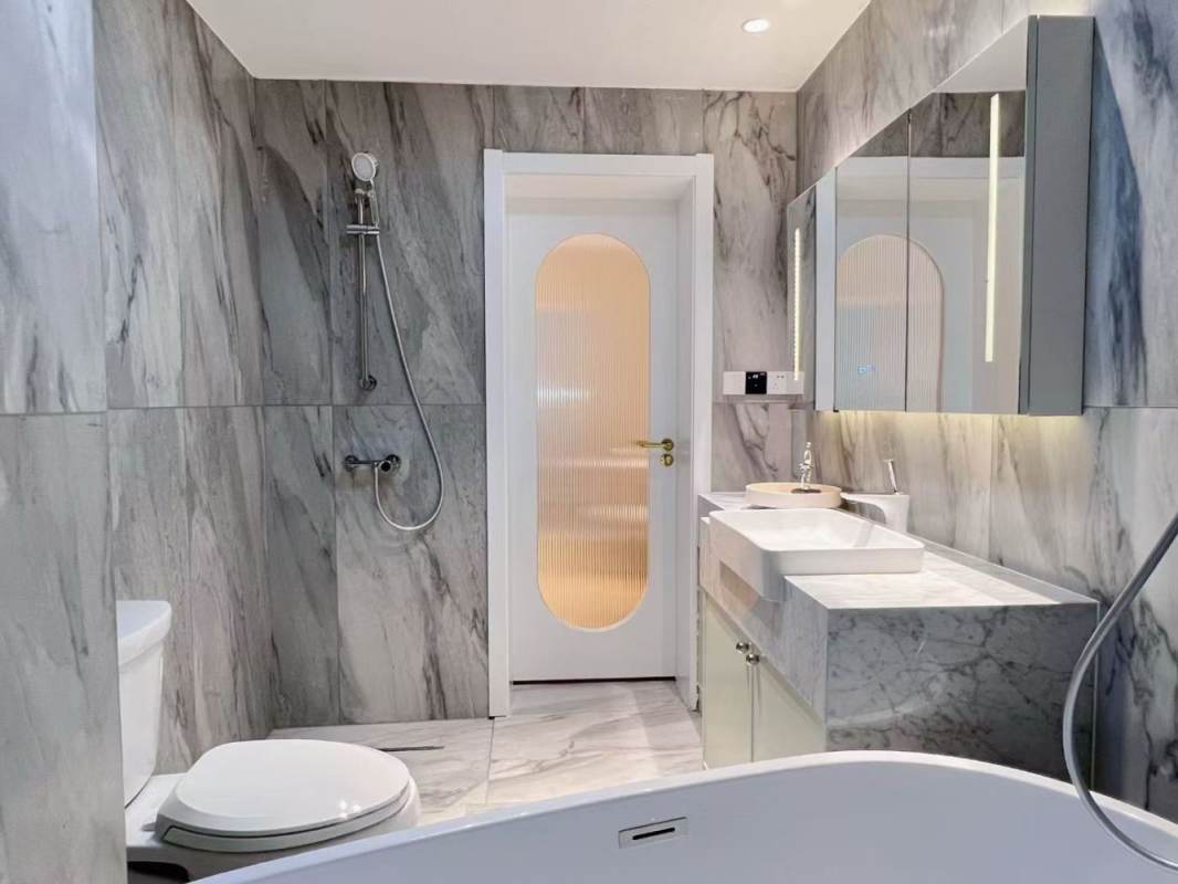 Housing image — Bathroom
