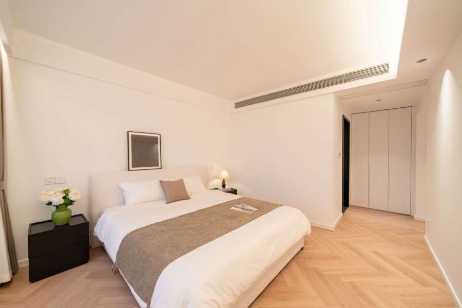 Housing image — Bedroom