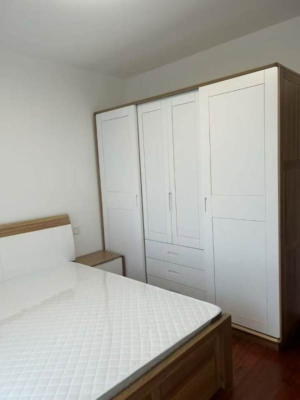Housing image — Bedroom