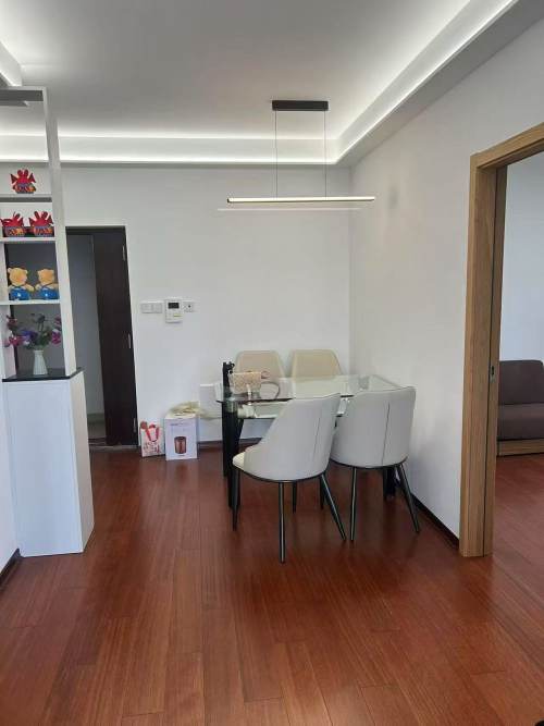 Housing image — Dining Area