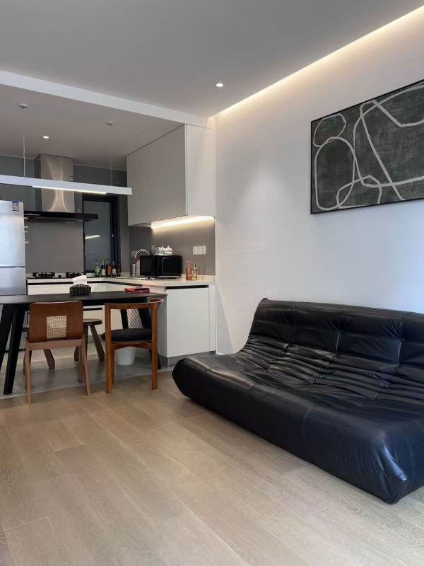 Housing image — Living Room