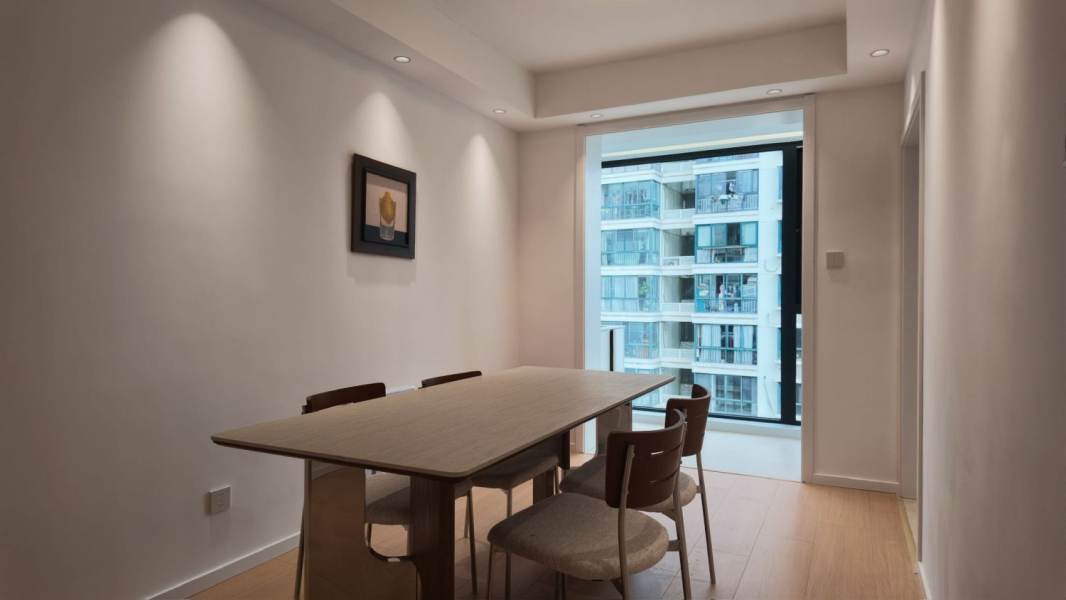 Housing image — Dining Area