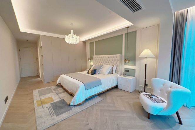 3BR Apartment in North Bund (L4/L12)