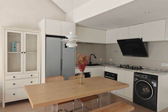 2BR Lane House in Old Xuhui with Terrace