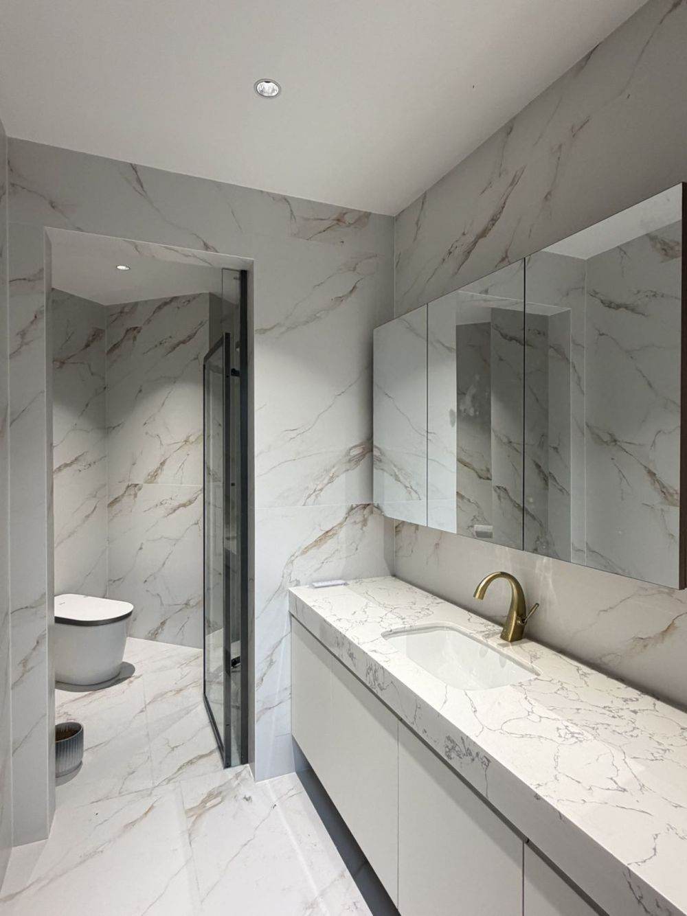 Housing image — Bathroom