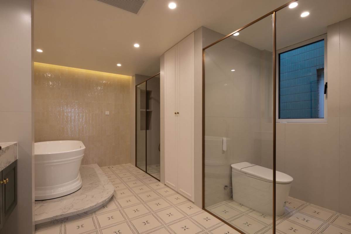Housing image — Bathroom