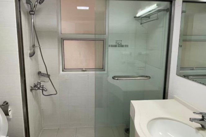 High-Floor 3BR Apartment near Apita (L2/L3/L4)