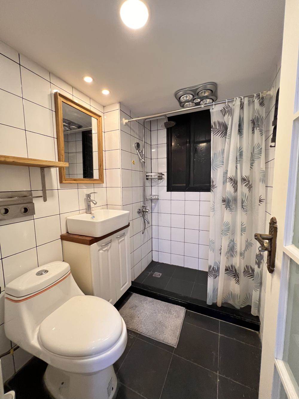Housing image — Bathroom
