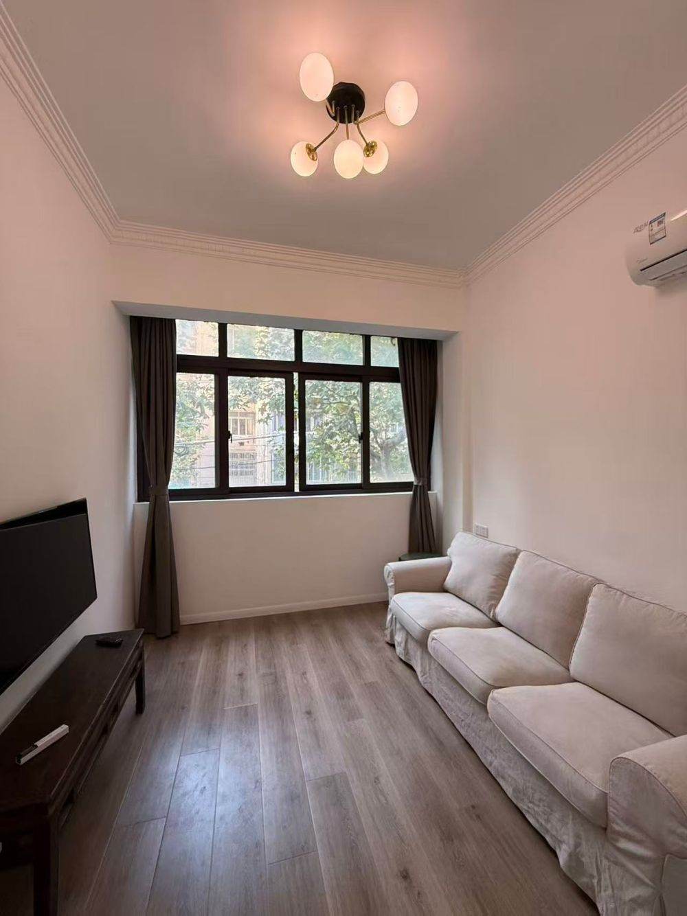 Housing image — Living Room