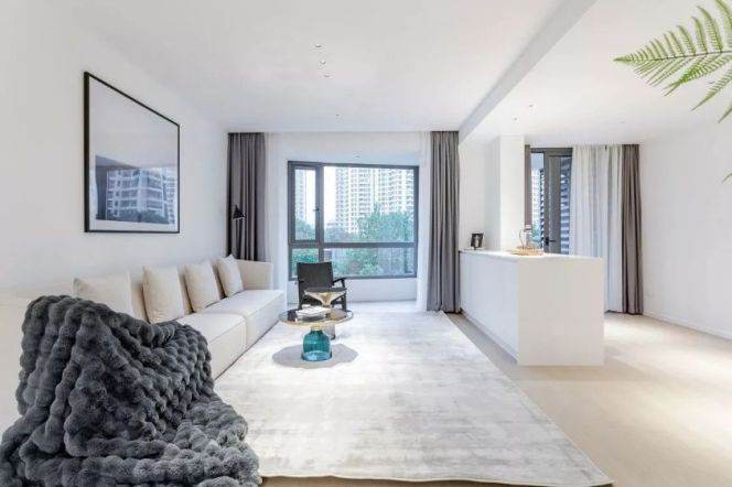 Spacious 3BR Apartment near Yuanshen Sports Center Metro (L6)