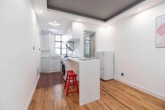 1BR Apartment near Jiashan Rd Metro (L9/L12)