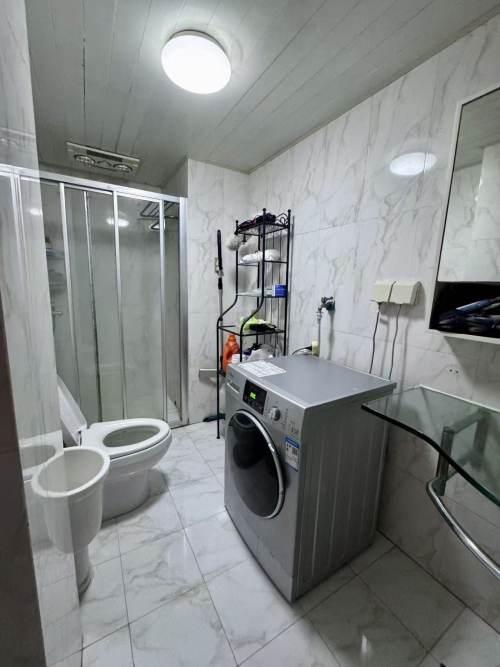 Housing image — Bathroom