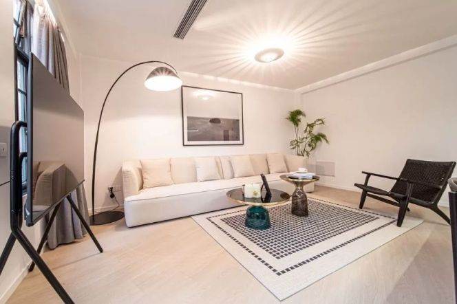 Spacious 1BR Heritage Apartment near People's Square (L10/L12)