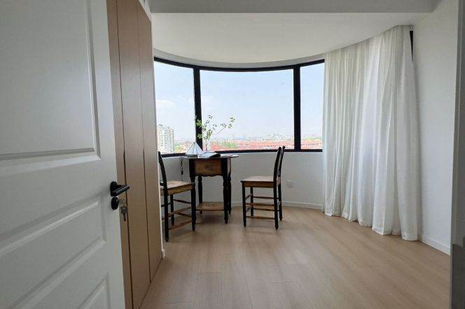 3BR Apartment in Hongqiao CBD (L10)