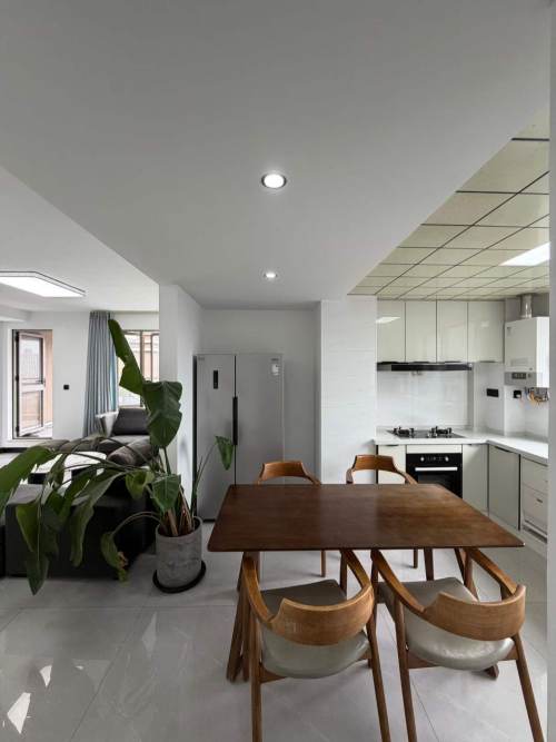 Housing image — Dining Area